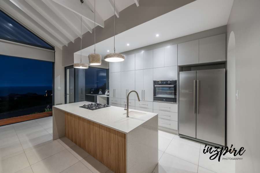 3 Bedroom Property for Sale in Village On Sea Western Cape